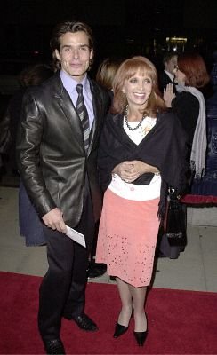 Фото - Антонио Сабато-мл.: 244x400 / 22 Кб