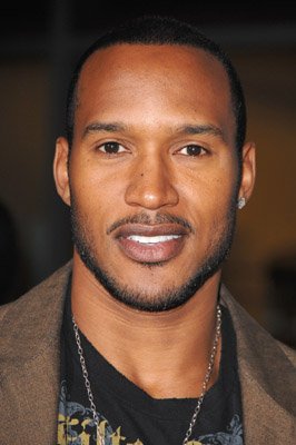 Фото - Генри Симмонс: 266x400 / 22 Кб