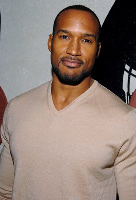 Фото - Генри Симмонс: 272x400 / 21 Кб