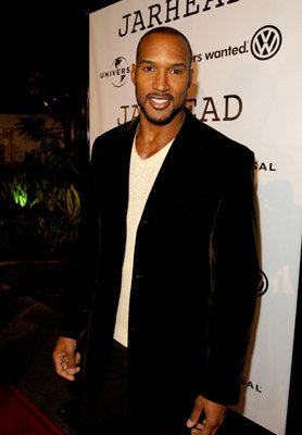 Фото - Генри Симмонс: 278x400 / 18 Кб