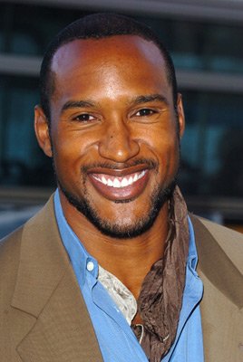 Фото - Генри Симмонс: 268x400 / 23 Кб