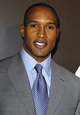 Фото - Генри Симмонс: 277x400 / 23 Кб