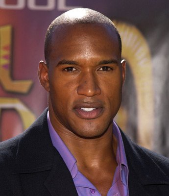 Фото - Генри Симмонс: 345x400 / 24 Кб