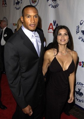 Фото - Генри Симмонс: 283x400 / 23 Кб