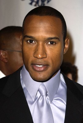 Фото - Генри Симмонс: 271x400 / 20 Кб