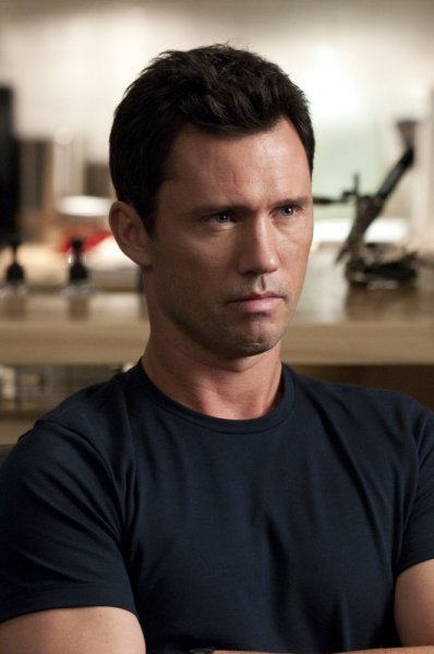 Фото - Джеффри Донован: 398x600 / 31 Кб