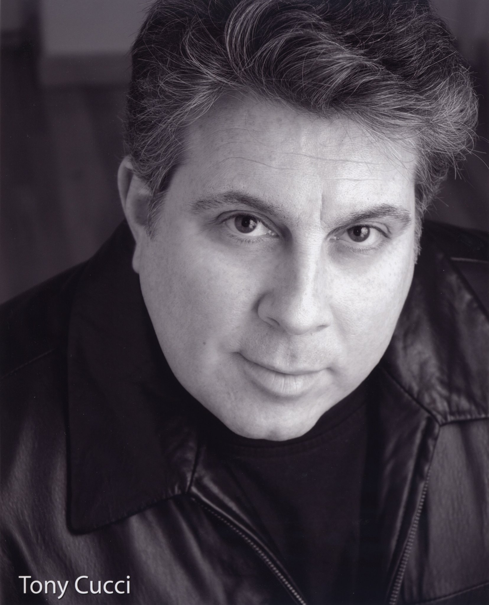 Фото - Тони Куччи: 1655x2048 / 353 Кб