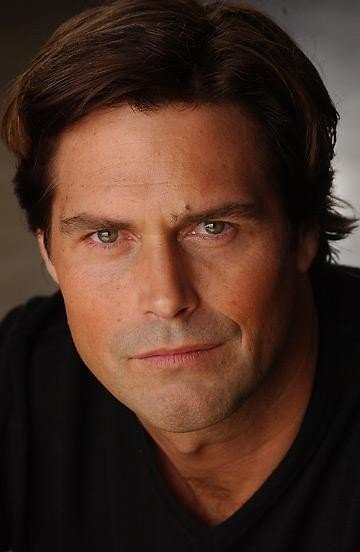 Фото - Эрик Скотт Вудс: 360x552 / 26 Кб