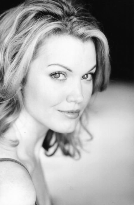 Фото - Беллами Янг: 450x689 / 34 Кб