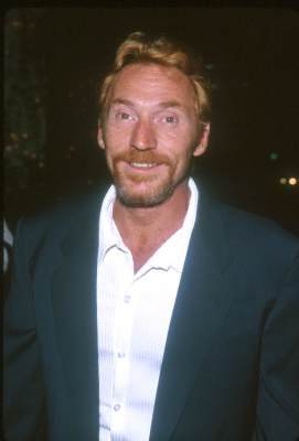 Фото - Дэнни Бонадюк: 271x400 / 12 Кб