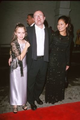 Фото - Фил Коллинз: 266x400 / 18 Кб