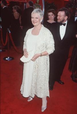 Фото - Джуди Денч: 269x400 / 18 Кб