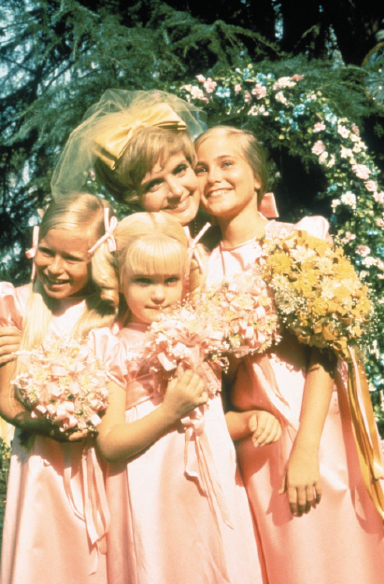 Фото - Ив Плам: 1348x2048 / 478 Кб