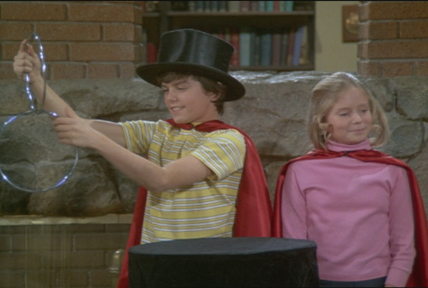 Фото - Ив Плам: 1379x929 / 152 Кб