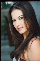 Фото - Кира Веррастро: 163x250 / 10 Кб