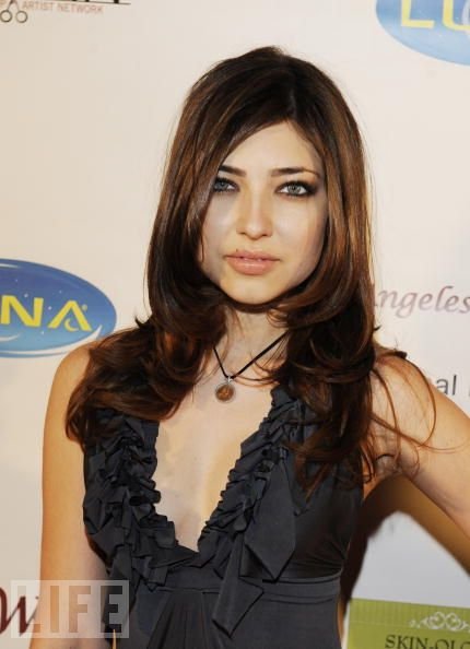 Фото - Шелби Янг: 430x594 / 37 Кб