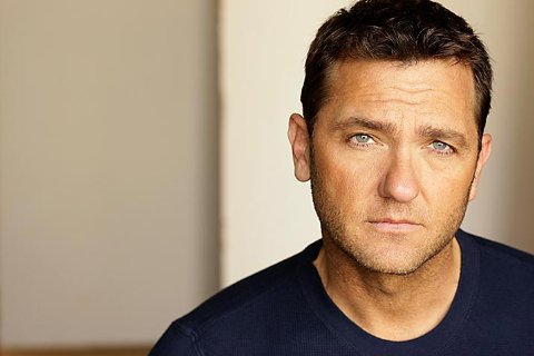 Фото - Карл Мэкинен: 480x320 / 23 Кб