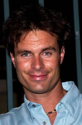 Фото - Патрик Малдун: 262x400 / 21 Кб