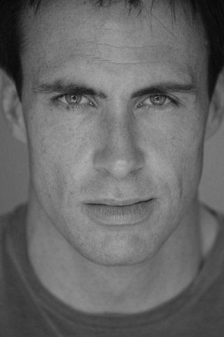 Фото - Mark Griffin: 320x480 / 19 Кб