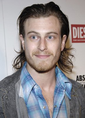 Фото - Ной Сеган: 289x400 / 30 Кб