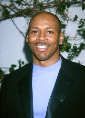 Фото - Кевин Юбэнкс: 289x400 / 20 Кб