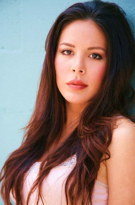 Фото - Karina Colon: 435x661 / 48 Кб