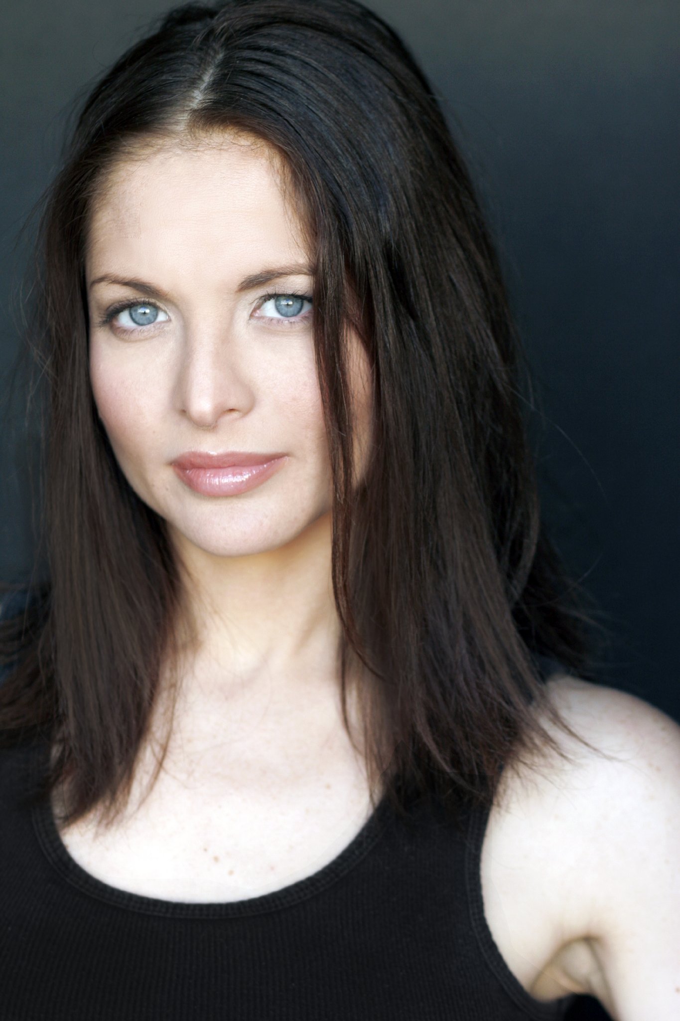 Фото - J.C. Brandy: 1365x2048 / 266 Кб