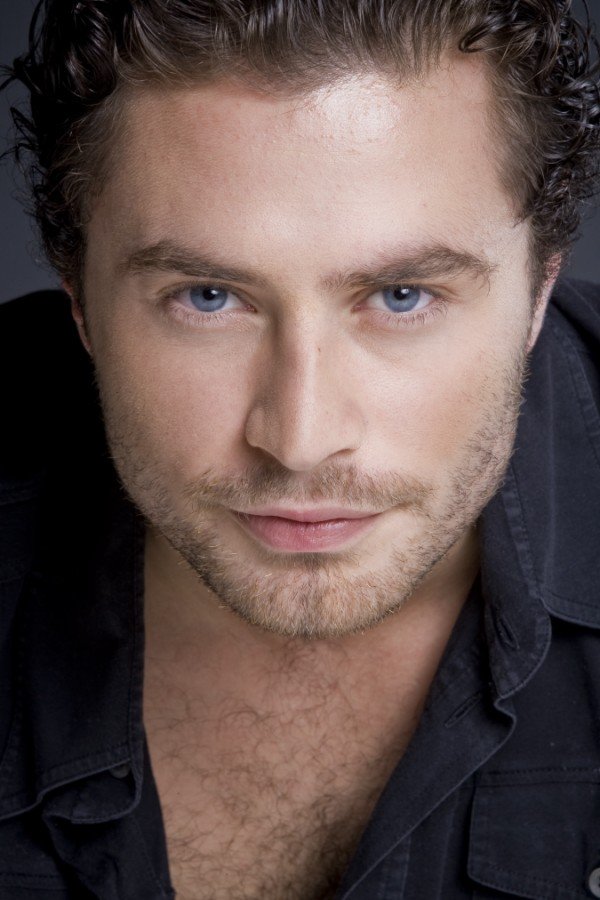 Фото - Kevin J. Ryan: 600x900 / 88 Кб