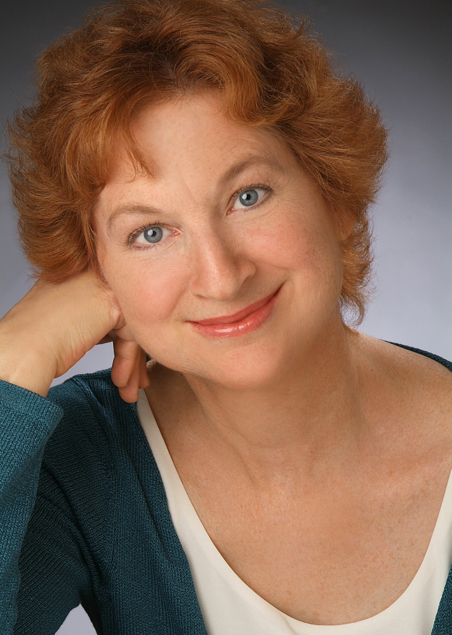 Фото - Илэйн Бромка: 1458x2048 / 465 Кб