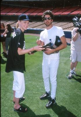 Фото - Илэйн Хендрикс: 278x400 / 29 Кб