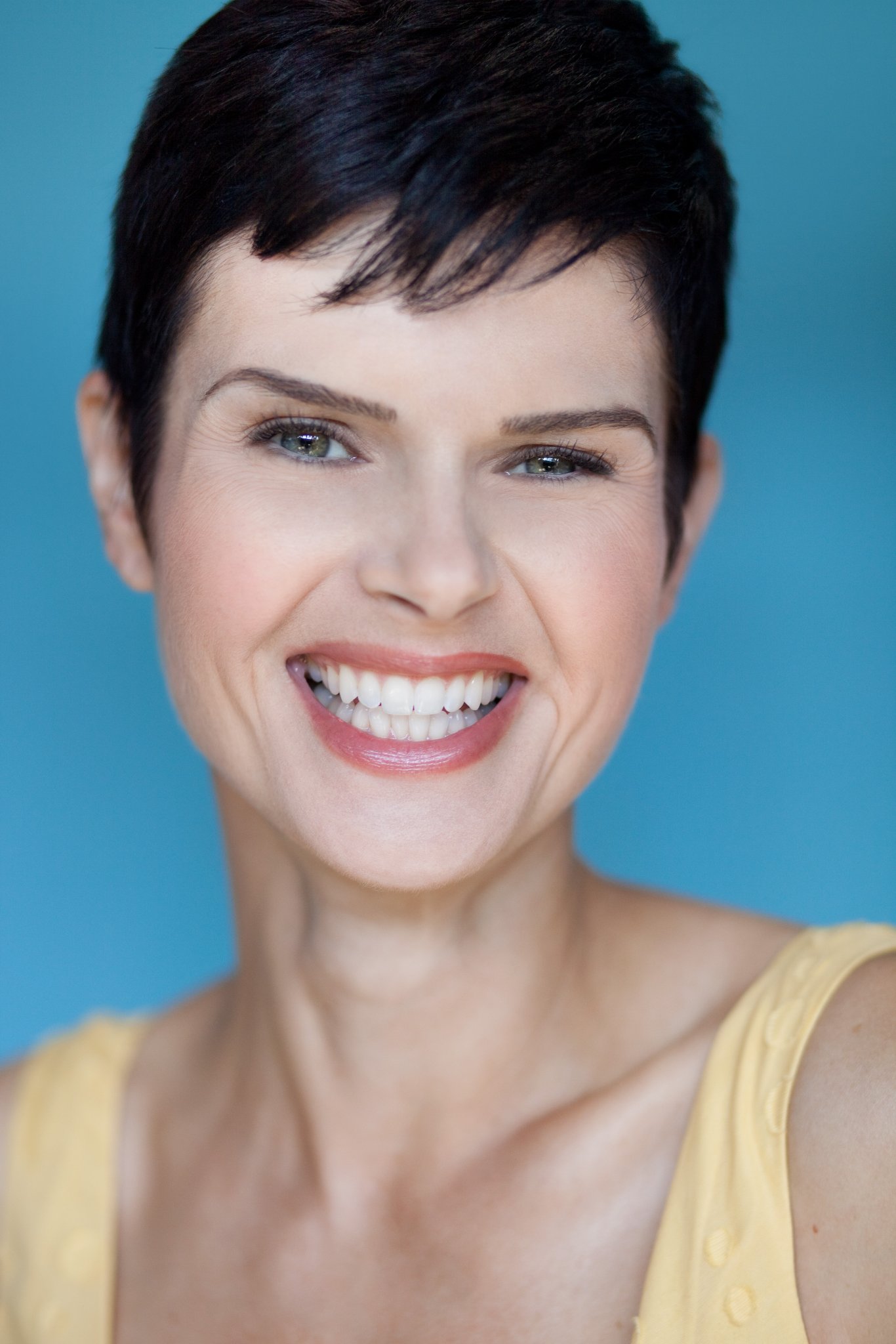 Фото - Кэрри Гензел: 1366x2048 / 241 Кб