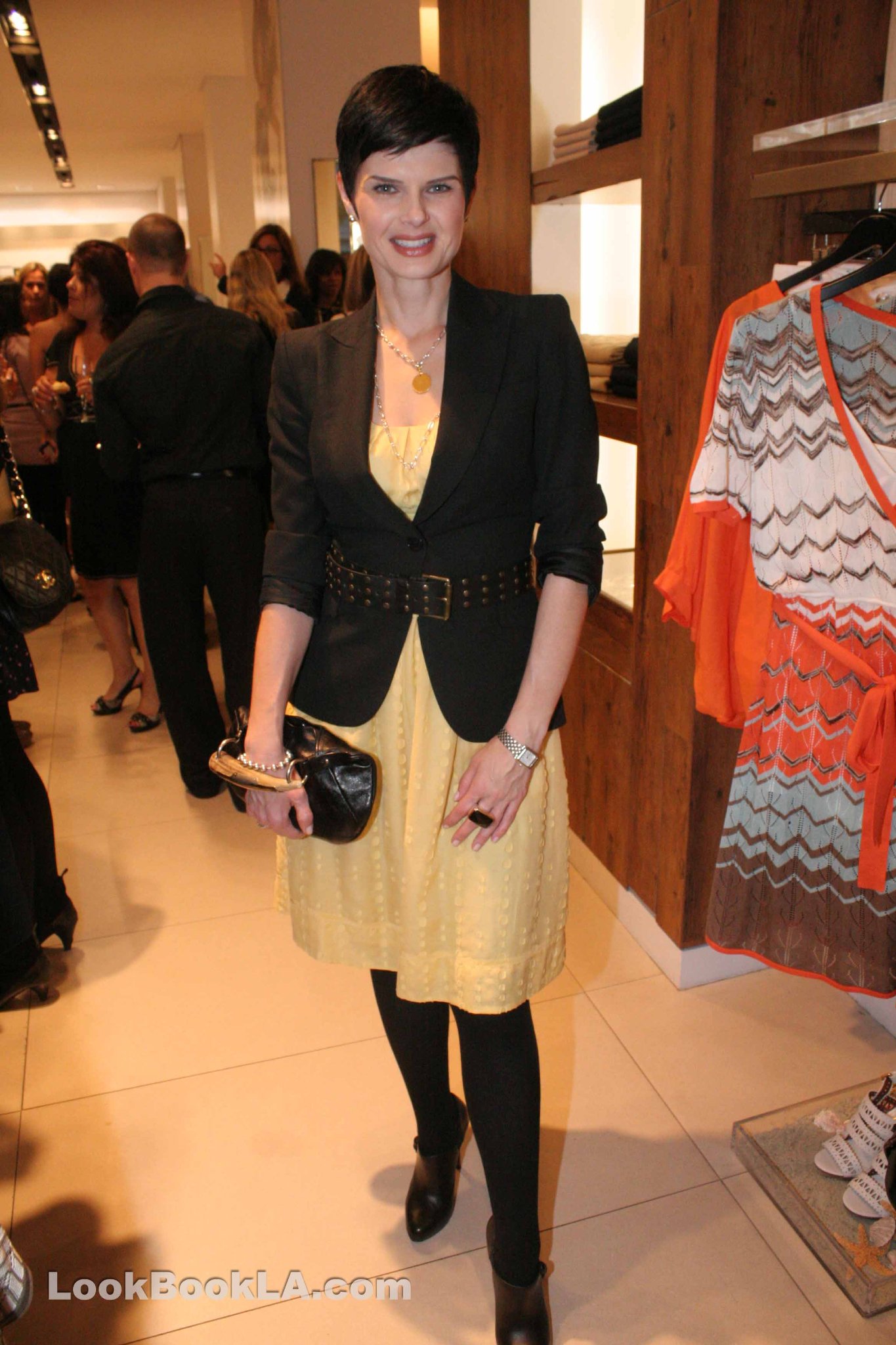 Фото - Кэрри Гензел: 1365x2048 / 355 Кб