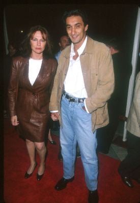 Фото - Жаклин Биссет: 275x400 / 18 Кб