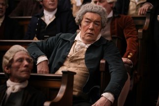 Фото - Майкл Гэмбон: 323x215 / 16 Кб