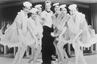 Фото - Майкл МакКин: 314x208 / 17 Кб