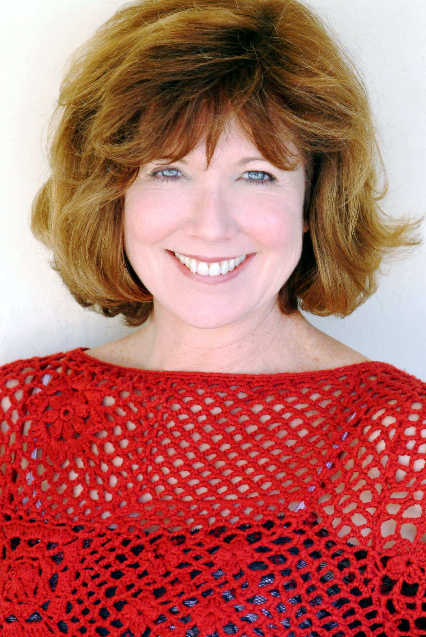 Фото - Эйлин Уэссон: 1370x2048 / 527 Кб