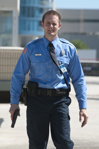 Фото - Гаррет Диллахант: 398x600 / 35 Кб