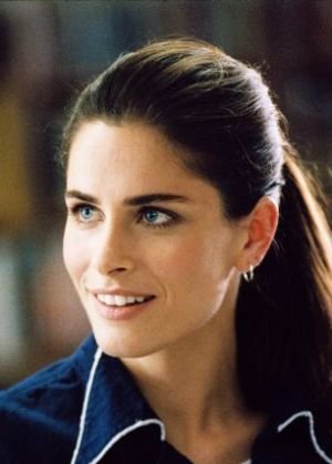 Фото - Аманда Пит: 300x419 / 21 Кб