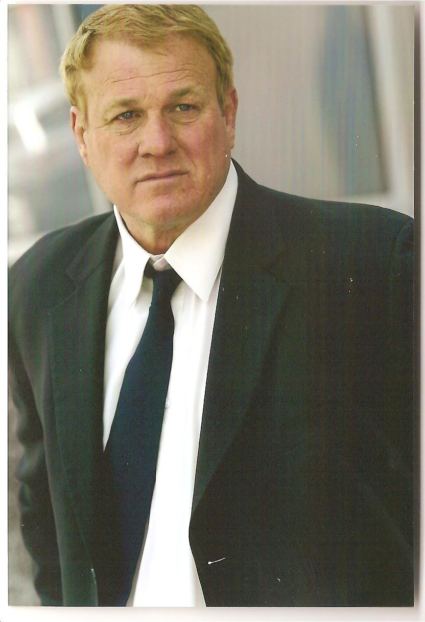 Фото - Реб Браун: 832x1216 / 136 Кб