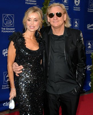 Фото - Джо Уолш: 324x400 / 31 Кб