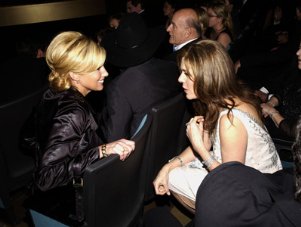 Фото - Рита Уилсон: 301x227 / 16 Кб