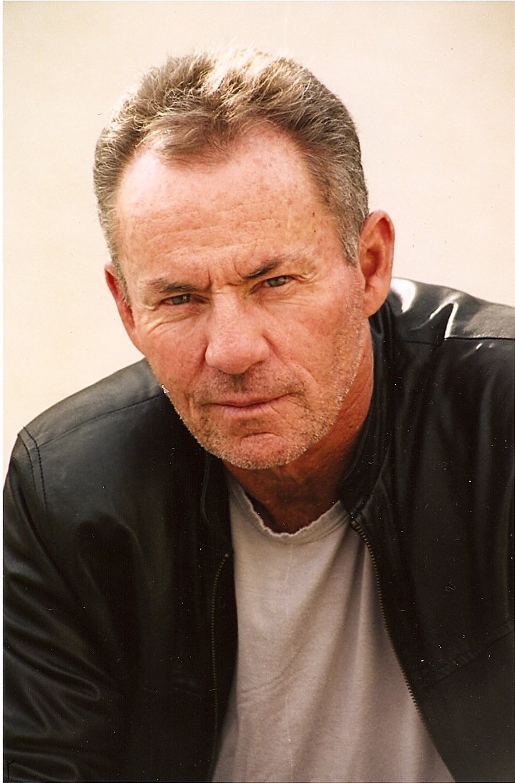 Фото - Джеймс Саториус: 743x1129 / 134 Кб