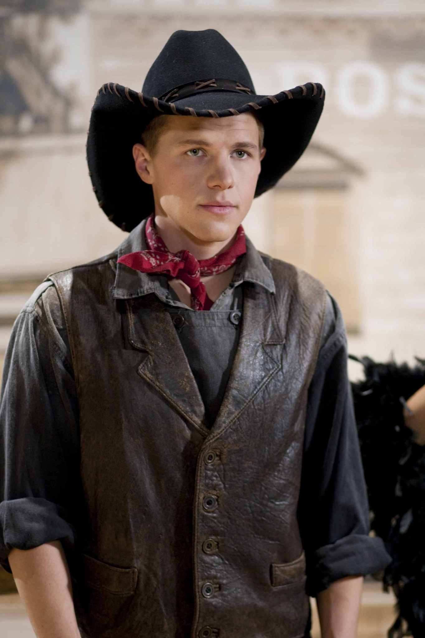 Фото - Кевин Шмидт: 1365x2048 / 196 Кб