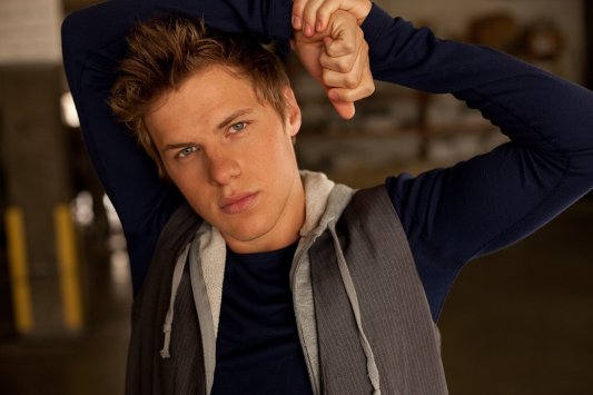 Фото - Кевин Шмидт: 533x355 / 28 Кб