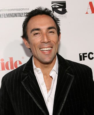 Фото - Франческо Куинн: 327x400 / 24 Кб