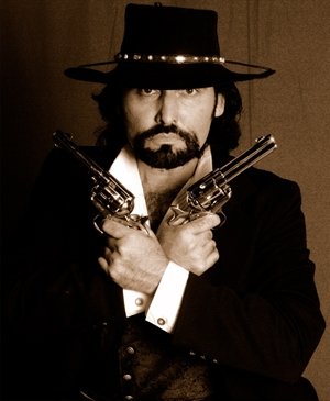 Фото - John Castellanos: 300x365 / 19 Кб