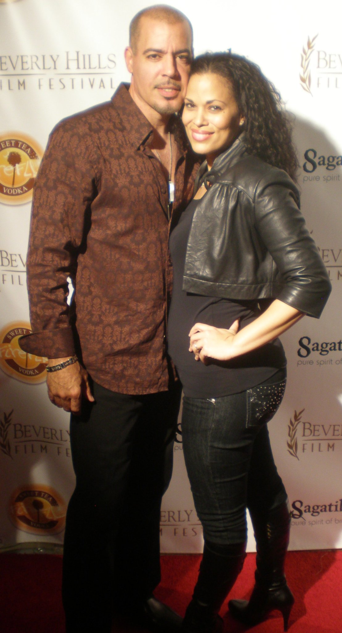 Фото - Роберто Санчес: 1108x2048 / 262 Кб