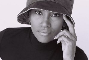 Фото - Pamella D'Pella: 297x201 / 10 Кб