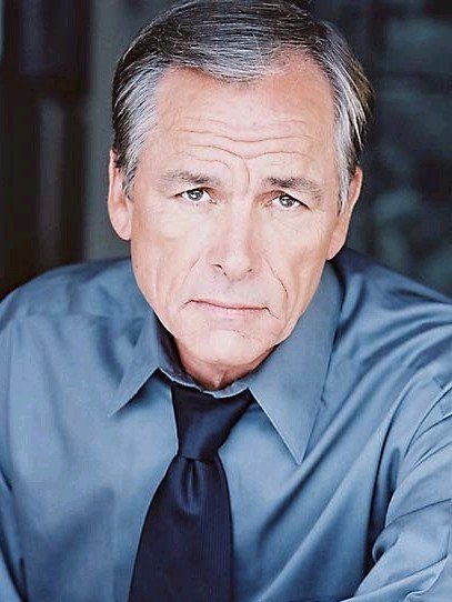 Фото - Джон Колтон: 407x542 / 47 Кб