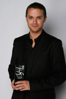 Фото - Томас Деккер: 267x400 / 13 Кб